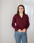 Ribbestrikket cardigan - Plommerød