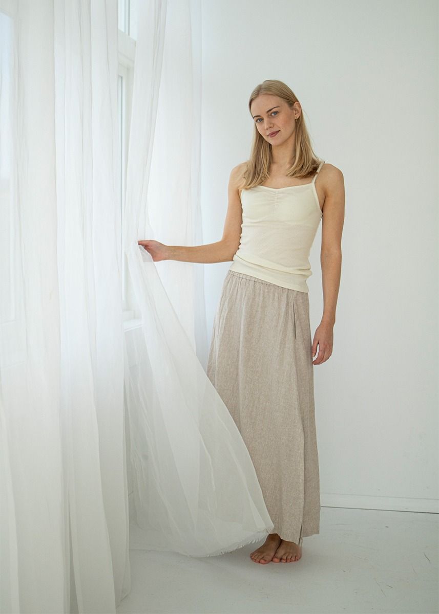 Singlet m/stropper i ull med silke  - Hvit/natur
