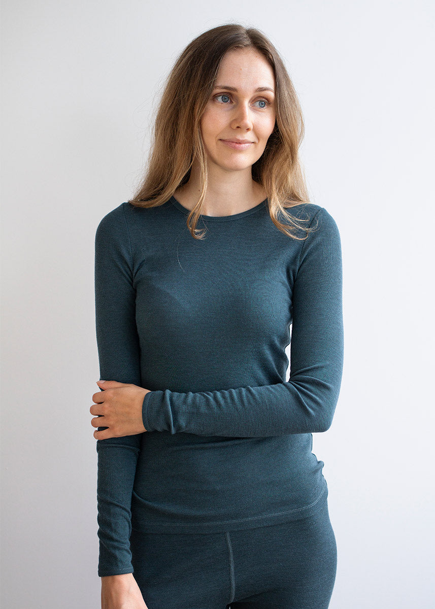 Modellen er 178 cm høy og bruker størrelse 34/36