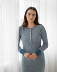 Nattkjole i ull med silke m/knapper - Dongeriblå/natur