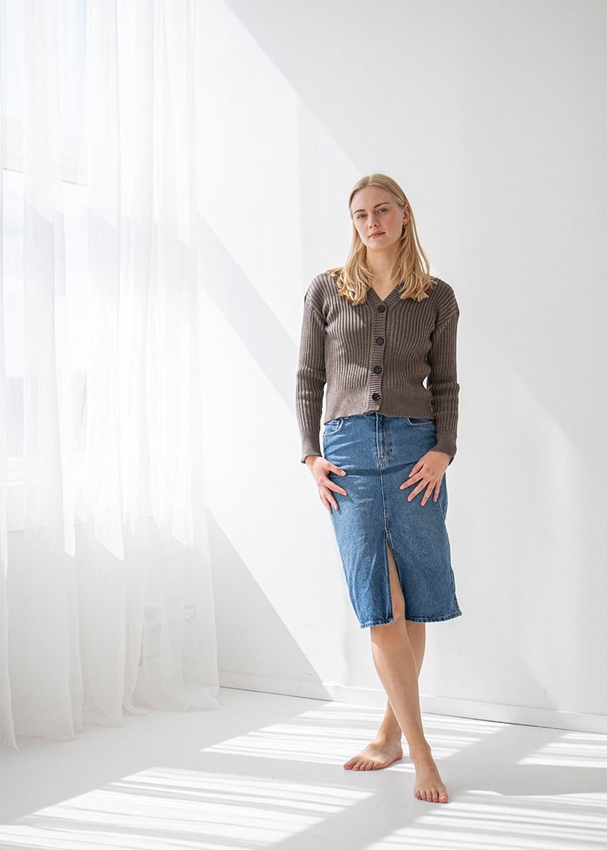 Ribbestrikket cardigan - Brun