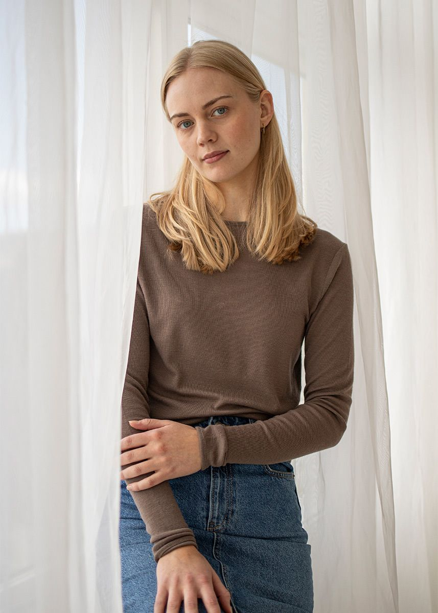 Genser i ull med avslappet fasong