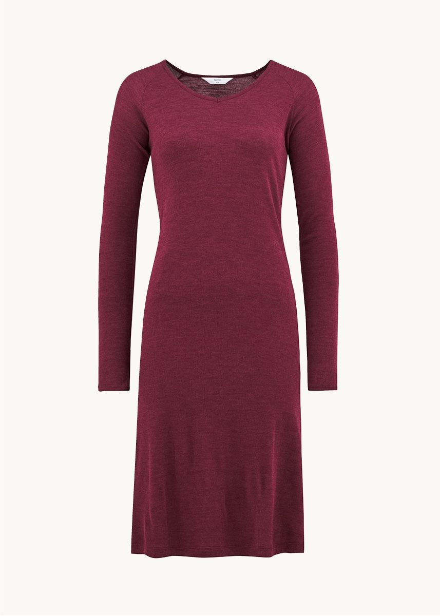 Kjole i finull med silke og v-hals 