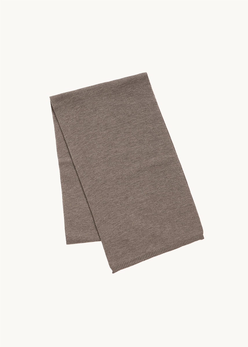 Ullskjerf finstrikket